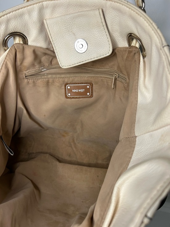 Nine West Quilted Two-Tone Tote Bag in Black and Cream - Picture 3 of 3